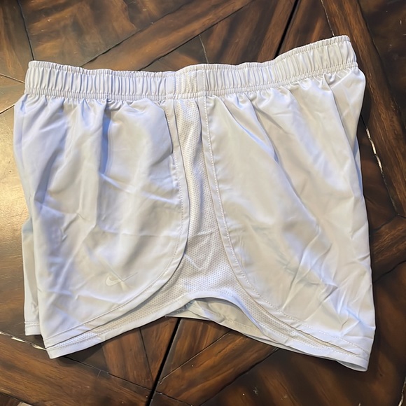 Womens Nike Running Shorts - Picture 3 of 6